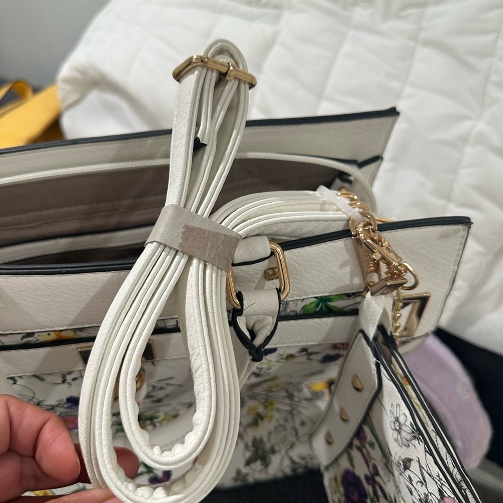 White Floral Satchel with Structured Design - Picture 5 of 5